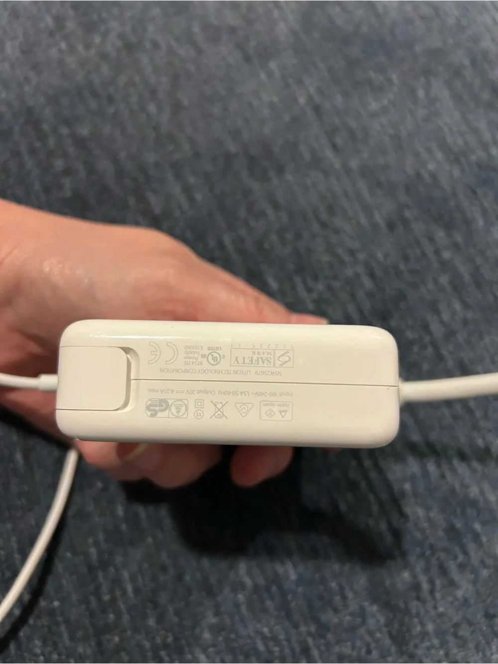 Apple White 85w Magsafe 2 MacBook Pro Laptop Charger with Integrated Cable